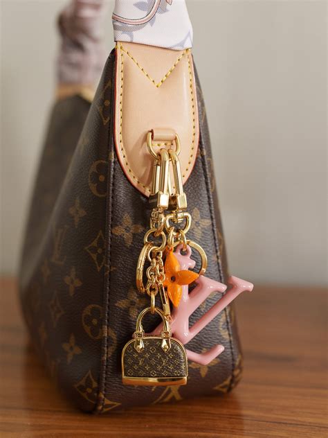 lv slouch bag